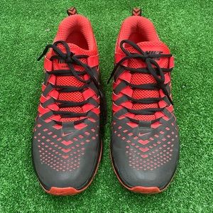 NIKE MENS ATHLETIC SHOES